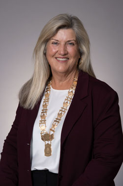 Dr Heather Carr portrait